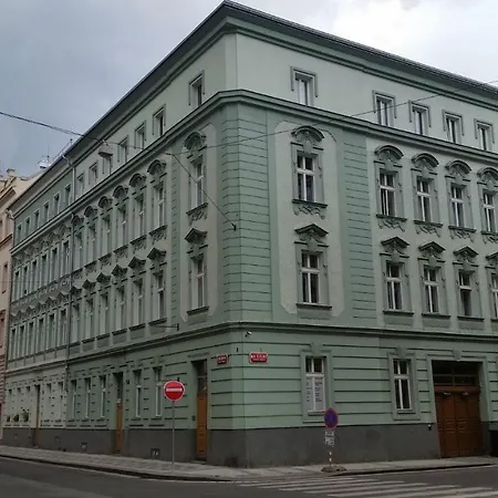 Classic Apartment *